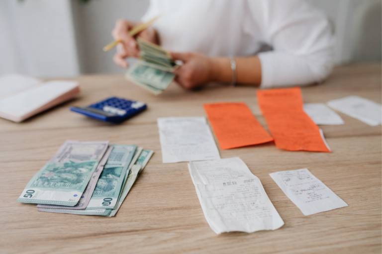 Status pemilikan rumah nama suami pada pasangan tanpa anak dan ibu bapa, jika suami meninggal dunia.